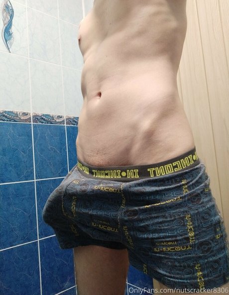 Nutscracker8306