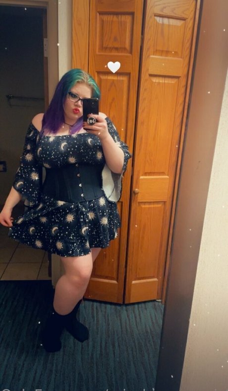 Naken lekkede OnlyFans-bilde av Mischievousmisty