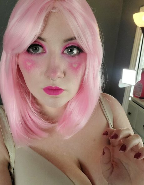 Naken läckt OnlyFans-bild av Violetsinclaire