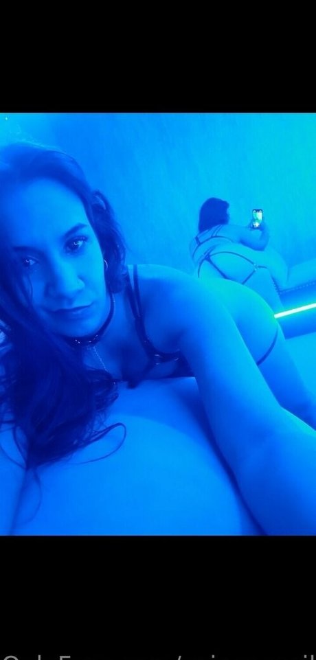 Alasti lekkinud OnlyFans-i pilt Spicepaprika