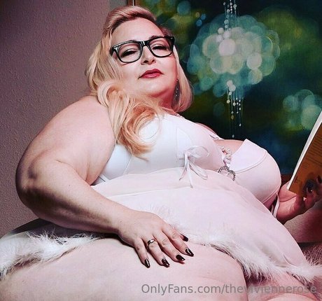 Theviviennerose