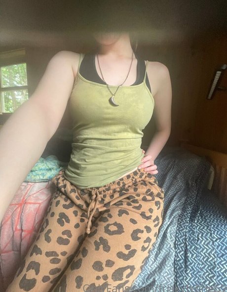 Friskyfeline69