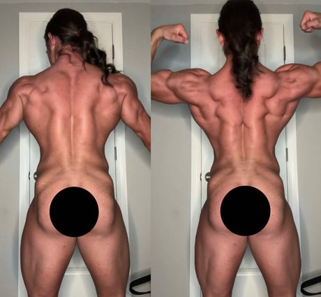 Foto di nudo di fuga di OnlyFans di Rene Miller