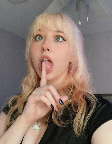 Madiwaifu