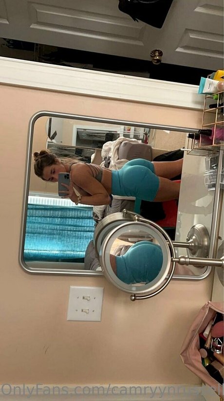 Nahá fotka uniklých OnlyFans od Camryynrussell