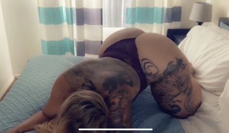Nahá fotka uniklých OnlyFans od Aviberri