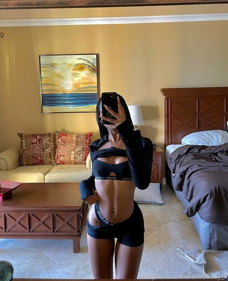 Nacktes geleaktes OnlyFans-Foto von Karliebabyk