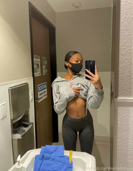 Karliebabyk  nude leaked OnlyFans photo