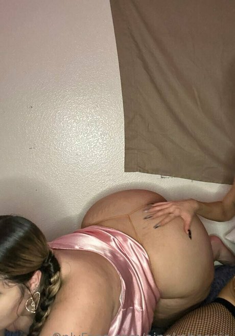 Nagie wyciekłe zdjęcie OnlyFans od Ainekaboogie