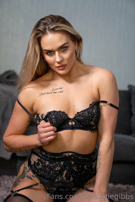 Foto desnuda filtrada de OnlyFans de Sadie Gibbs