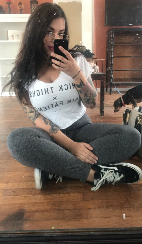 Nahá fotka uniklých OnlyFans od Bailey Arber