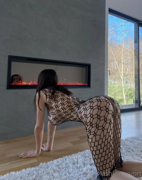 Foto desnuda filtrada de OnlyFans de Ashley Tervort