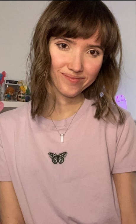 Naken lekkede OnlyFans-bilde av Strawberry Girl Kairi