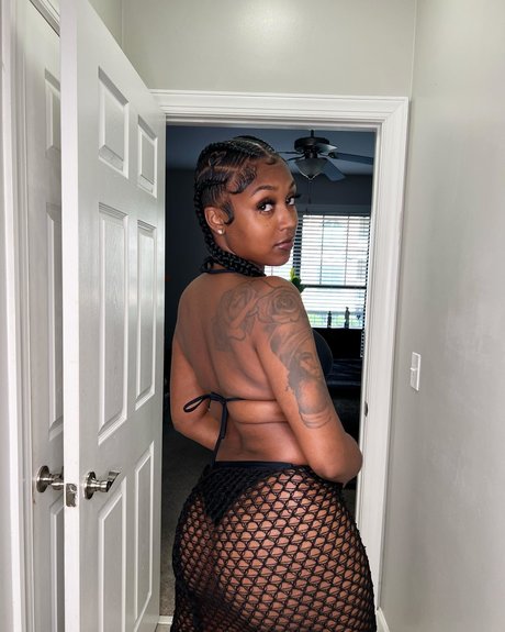 Nahá fotka uniklých OnlyFans od Yassssssss