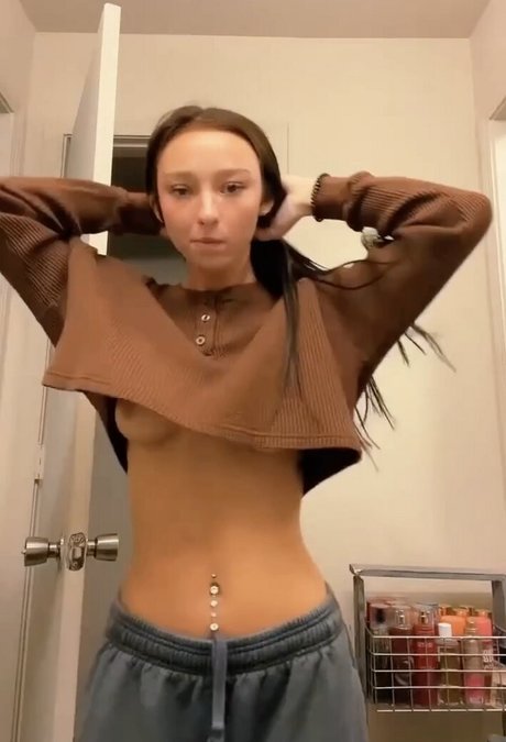 Nøgent lækket OnlyFans-billede af Kayleerashay