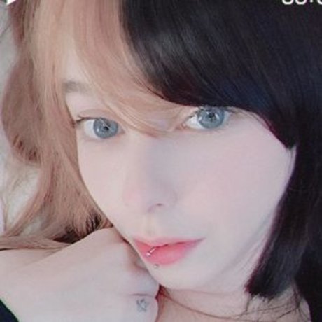 Naken lekkede OnlyFans-bilde av Xmvndsx