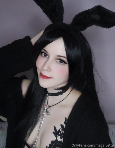 Обнаженная фотография утечки OnlyFans от Megumi Vettel