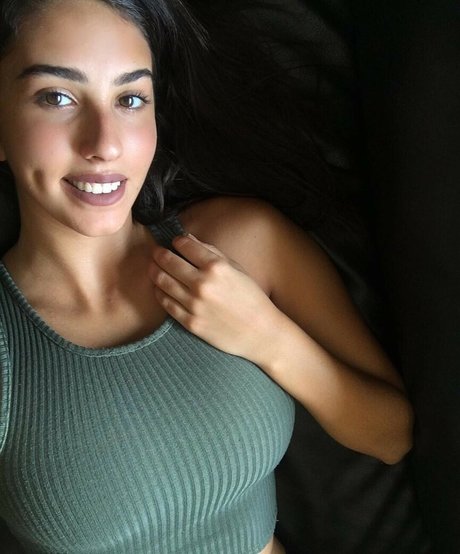 Nahá fotka uniklých OnlyFans od Liron Swisa