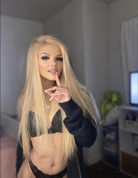 Обнаженная фотография утечки OnlyFans от Taylor Marie