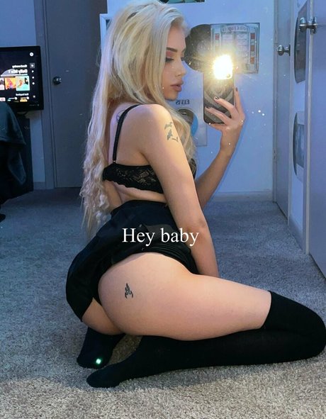 Naken läckt OnlyFans-bild av Cherrybabyyxoxo