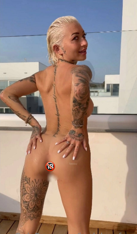 Foto di nudo di fuga di OnlyFans di Badxlucyfree