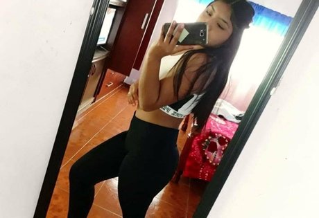 Foto nua vazada do OnlyFans de Babyaliison