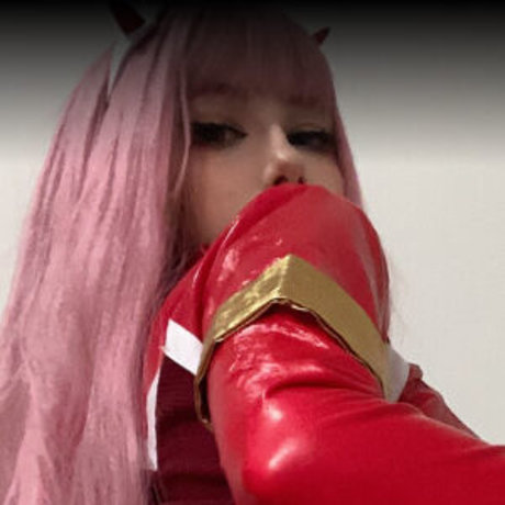 Naken läckt OnlyFans-bild av Honeylol
