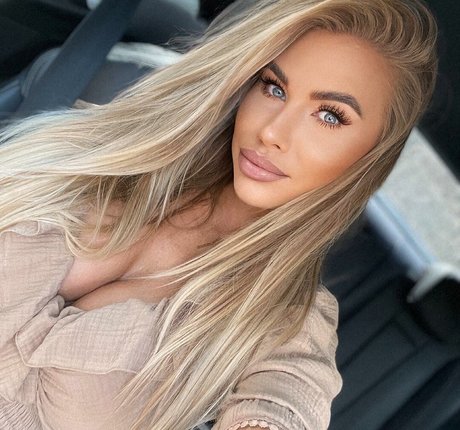 Noele Natalia