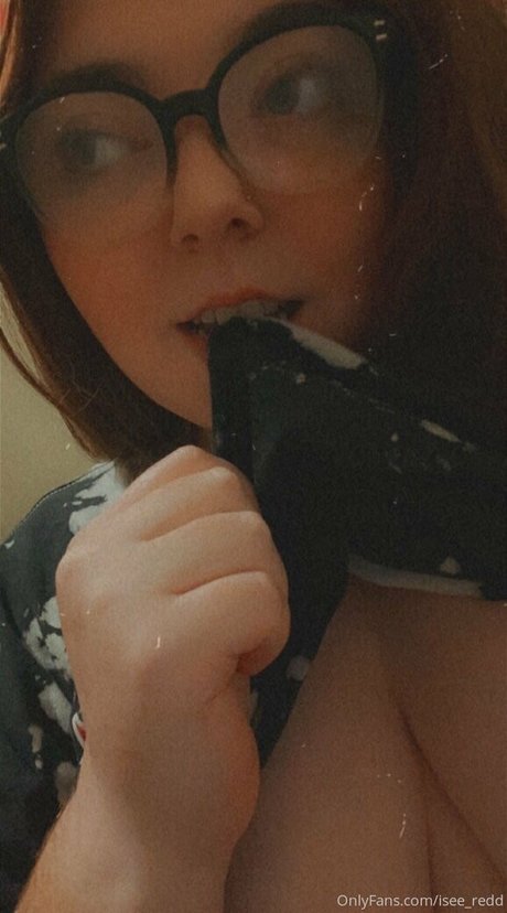 Iseeredd  nude leaked OnlyFans photo