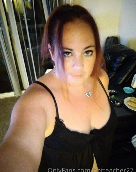 Foto nua vazada do OnlyFans de Hotteacher27