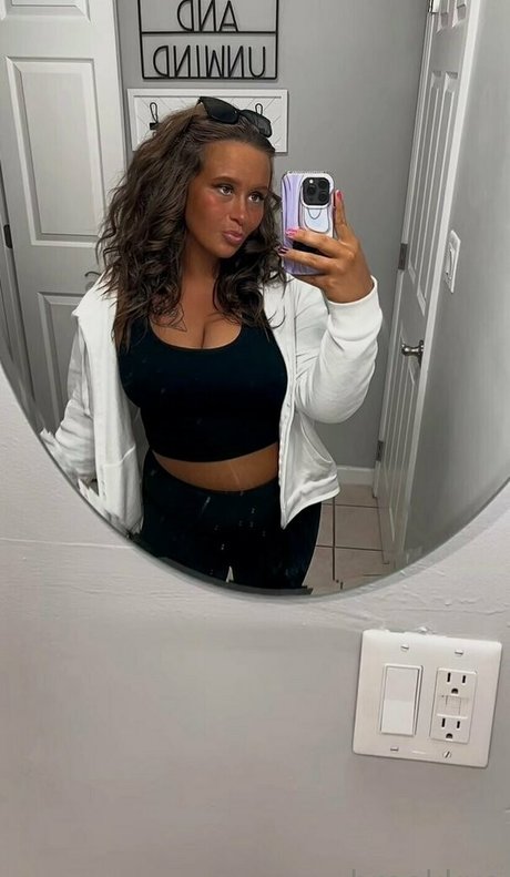 Nahá fotka uniklých OnlyFans od Brookkxoo