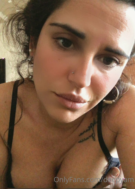 Sweetarabgirl