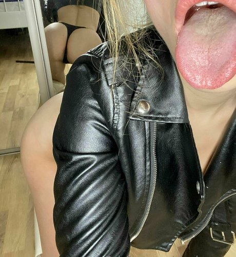 Nahá fotka uniklých OnlyFans od Skyaboveme