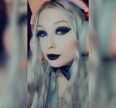 Nahá fotka uniklých OnlyFans od Sugoikitten