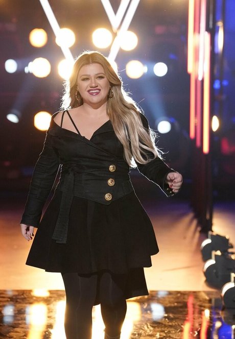 Nahá fotka uniklých OnlyFans od Kelly Clarkson