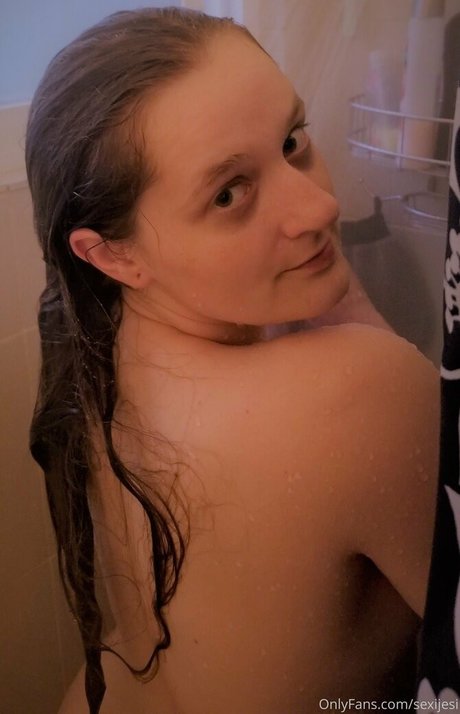 Foto desnuda filtrada de OnlyFans de Sexijesi