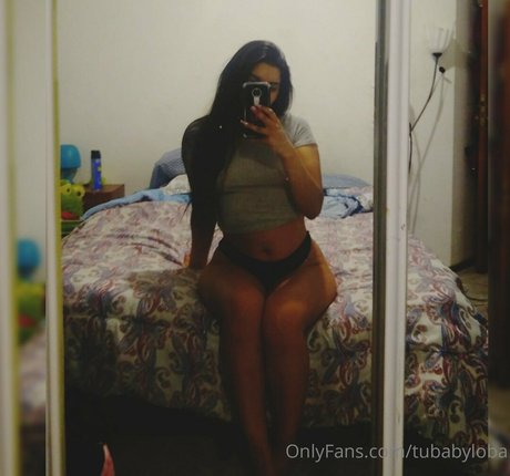 Naken läckt OnlyFans-bild av Tubabyloba