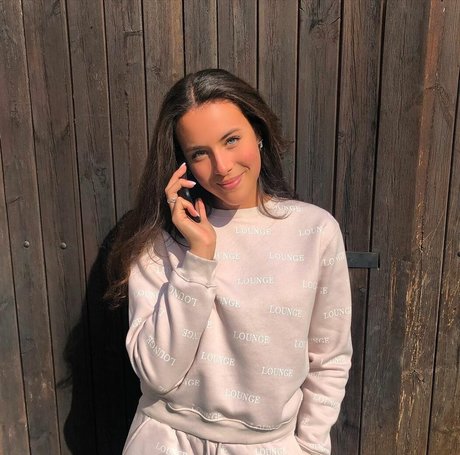 Nahá fotka uniklých OnlyFans od Illana Barry
