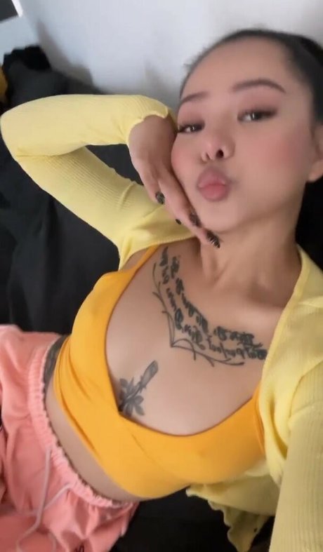 Naken lekkede OnlyFans-bilde av Camel Toes