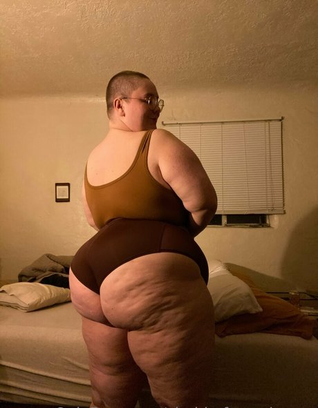 Bbwfrogprincess