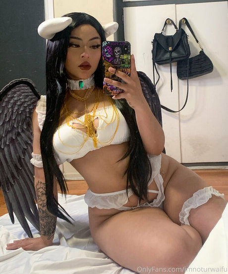 Naken läckt OnlyFans-bild av Imnoturwaifu