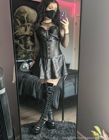 Naakte gelekte OnlyFans-foto van Kawaiiinquisitor