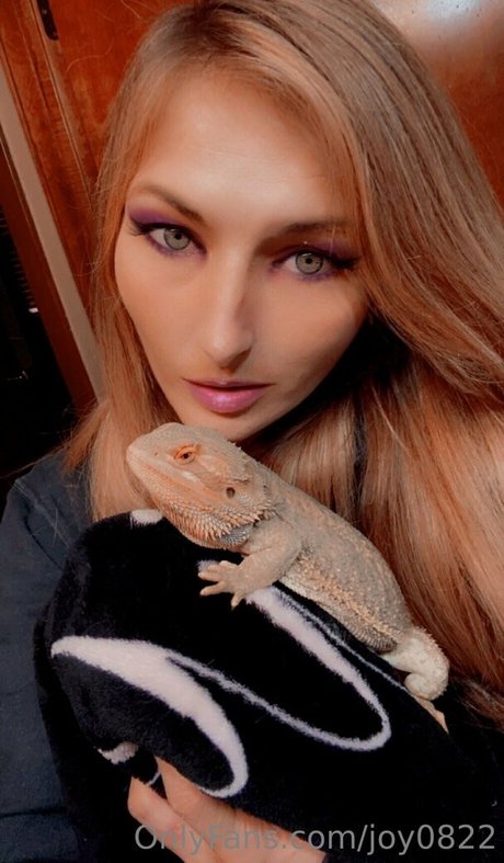 Naken läckt OnlyFans-bild av Joy0822