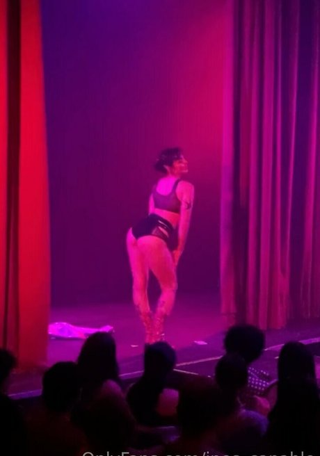 Nahá fotka uniklých OnlyFans od Inescapable