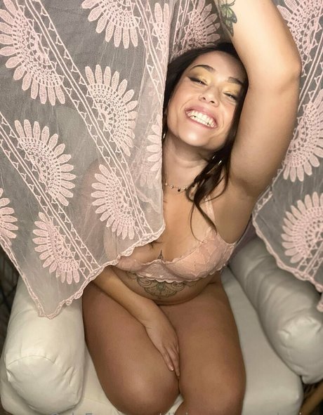 Foto di nudo di fuga di OnlyFans di Divinesugarandspice
