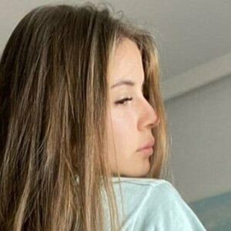 Isabrunelli OnlyFansリークヌード写真