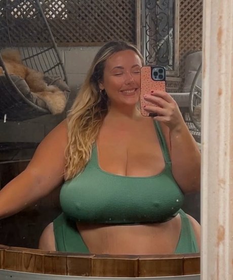 Alaston vuotanut OnlyFans-kuva Juiceefruitee