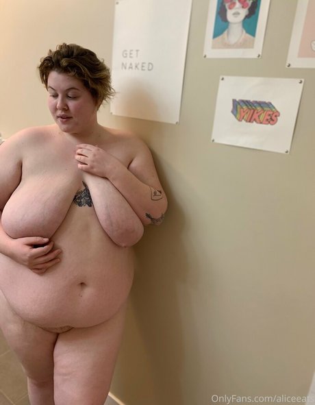 Aliceeats  nude leaked OnlyFans photo