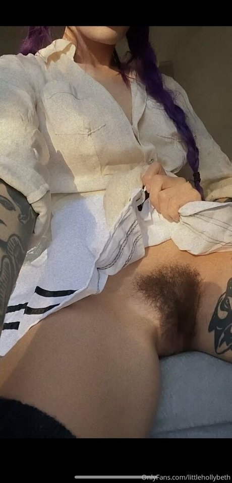 Littlehollybeth OnlyFans