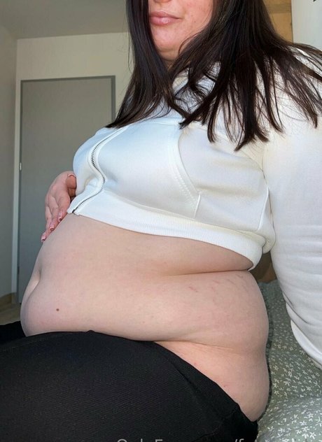 Alaston vuotanut OnlyFans-kuva Fatmerida